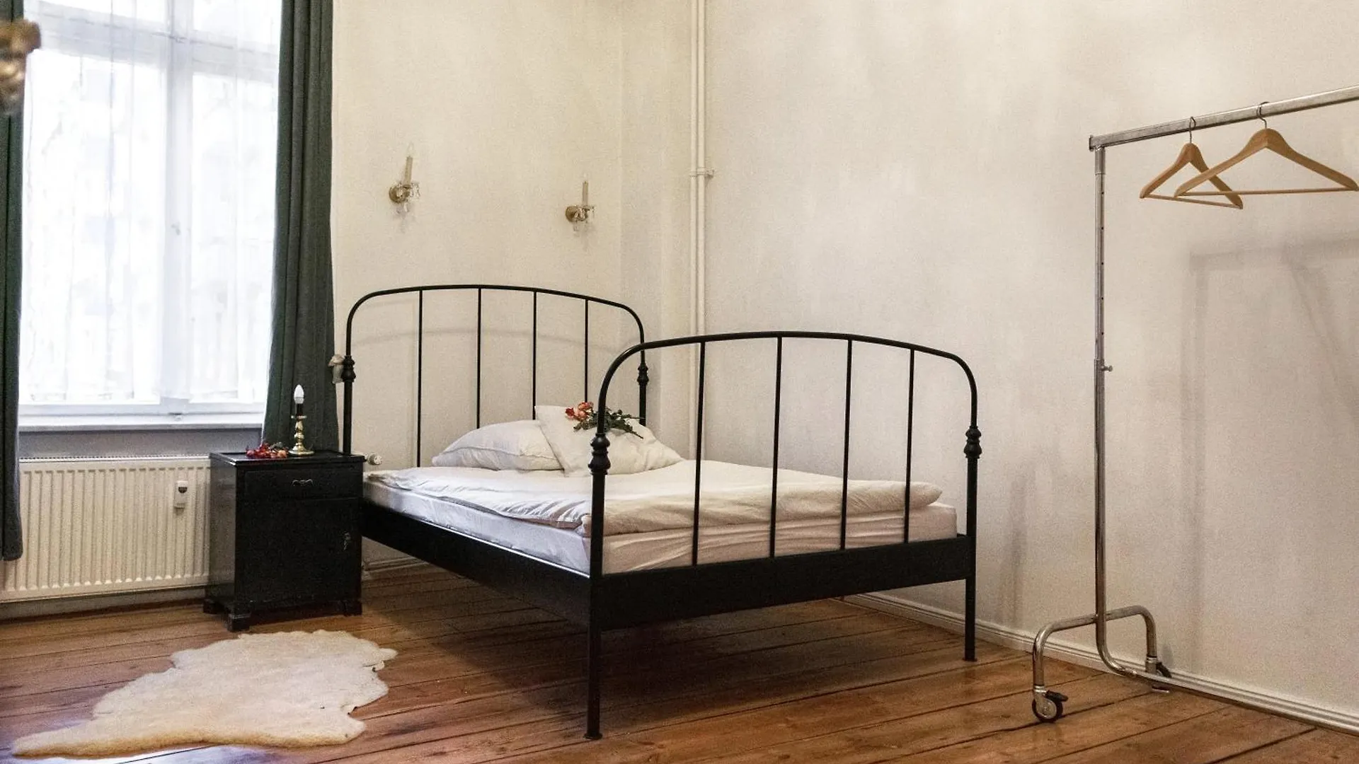 Artistic Altbau Apartment ベルリン